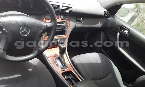 Dieundeu Occasion Mercedes‒Benz 190 Silver Auto in Dakar in Dakar Dieundeu Occasion Mercedes‒Benz 190 Silver Auto in Dakar in Dakar