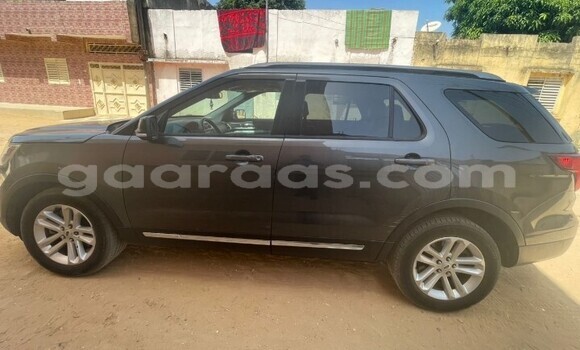 Buy Used Ford Explorer Silver Car in Dakar in Dakar Buy Used Ford Explorer Silver Car in Dakar in Dakar