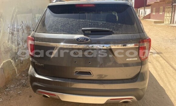 Buy Used Ford Explorer Silver Car in Dakar in Dakar Buy Used Ford Explorer Silver Car in Dakar in Dakar