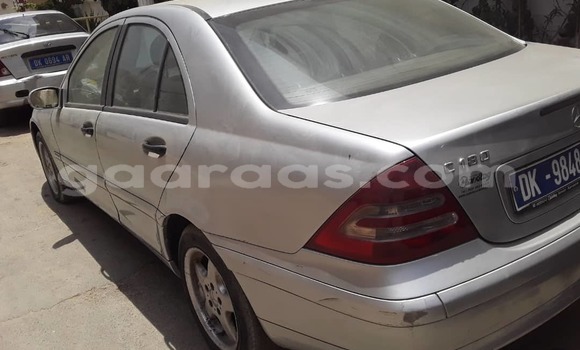 Dieundeu Occasion Mercedes‒Benz 190 Silver Auto in Dakar in Dakar Dieundeu Occasion Mercedes‒Benz 190 Silver Auto in Dakar in Dakar