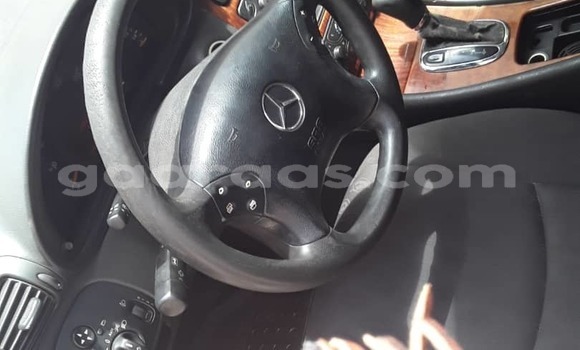 Dieundeu Occasion Mercedes‒Benz 190 Silver Auto in Dakar in Dakar Dieundeu Occasion Mercedes‒Benz 190 Silver Auto in Dakar in Dakar