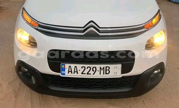 Acheter Occasion Voiture Citroen C3 Blanc à Dakar, Dakar Acheter Occasion Voiture Citroen C3 Blanc à Dakar, Dakar