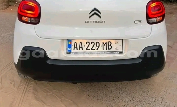 Acheter Occasion Voiture Citroen C3 Blanc à Dakar, Dakar Acheter Occasion Voiture Citroen C3 Blanc à Dakar, Dakar