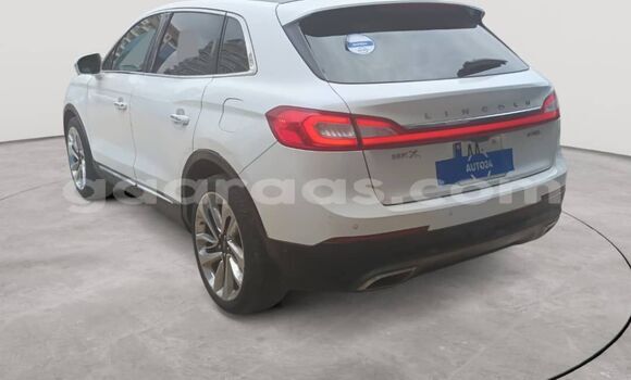Acheter Occasion Voiture Lincoln MKX Blanc à Dakar, Dakar Acheter Occasion Voiture Lincoln MKX Blanc à Dakar, Dakar