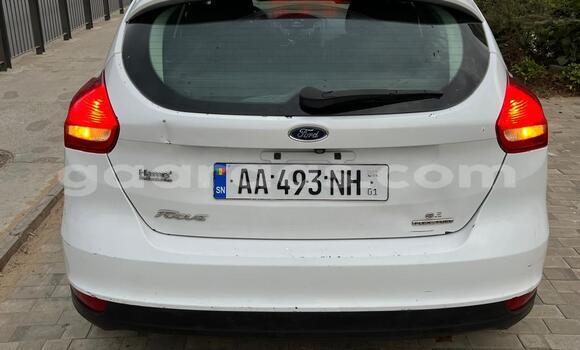 Buy Used Ford Focus Blanc Car in Dakar in Dakar Buy Used Ford Focus Blanc Car in Dakar in Dakar