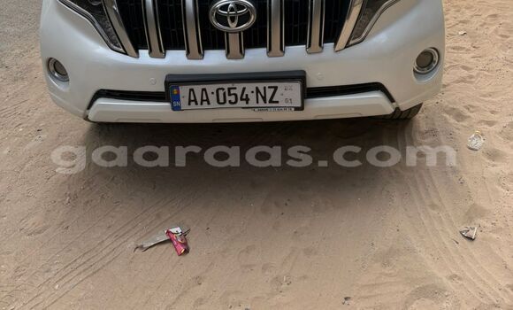 Acheter Occasion Voiture Toyota Land Cruiser Prado Blanc à Dakar, Dakar Acheter Occasion Voiture Toyota Land Cruiser Prado Blanc à Dakar, Dakar