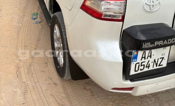 Acheter Occasion Voiture Toyota Land Cruiser Prado Blanc à Dakar, Dakar Acheter Occasion Voiture Toyota Land Cruiser Prado Blanc à Dakar, Dakar