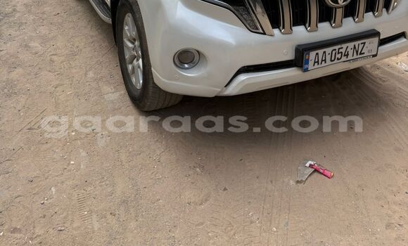 Acheter Occasion Voiture Toyota Land Cruiser Prado Blanc à Dakar, Dakar Acheter Occasion Voiture Toyota Land Cruiser Prado Blanc à Dakar, Dakar