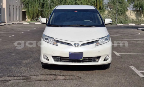 Acheter Occasion Voiture Toyota Previa White à Dakar, Dakar Acheter Occasion Voiture Toyota Previa White à Dakar, Dakar