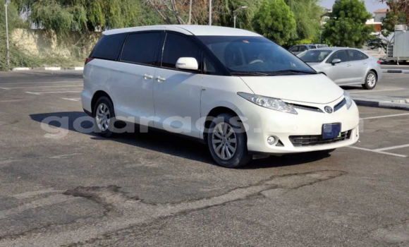 Acheter Occasion Voiture Toyota Previa White à Dakar, Dakar Acheter Occasion Voiture Toyota Previa White à Dakar, Dakar