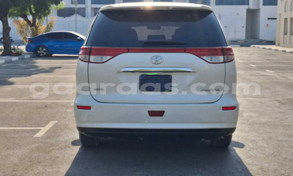 Acheter Occasion Voiture Toyota Previa White à Dakar, Dakar Acheter Occasion Voiture Toyota Previa White à Dakar, Dakar