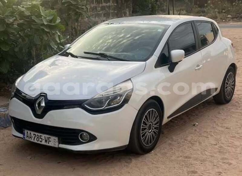 Big with watermark renault clio dakar dakar 32682