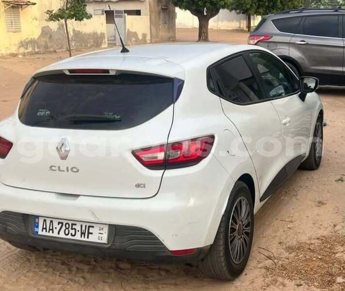 Big with watermark renault clio dakar dakar 32682