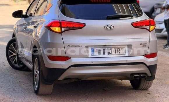 Acheter Occasion Voiture Hyundai Tucson Other à Dakar, Dakar Acheter Occasion Voiture Hyundai Tucson Other à Dakar, Dakar