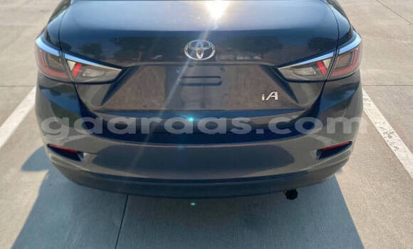 Acheter Occasion Voiture Toyota Yaris Noir à Dakar, Dakar Acheter Occasion Voiture Toyota Yaris Noir à Dakar, Dakar