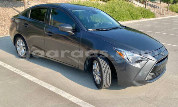 Acheter Occasion Voiture Toyota Yaris Noir à Dakar, Dakar Acheter Occasion Voiture Toyota Yaris Noir à Dakar, Dakar