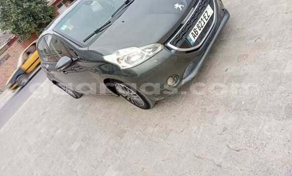 Acheter Occasion Voiture Peugeot 208 Autre à Dakar, Dakar Acheter Occasion Voiture Peugeot 208 Autre à Dakar, Dakar