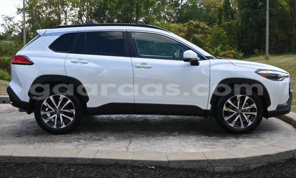 Acheter Occasion Voiture Toyota Corolla Cross White à Dakar, Dakar Acheter Occasion Voiture Toyota Corolla Cross White à Dakar, Dakar