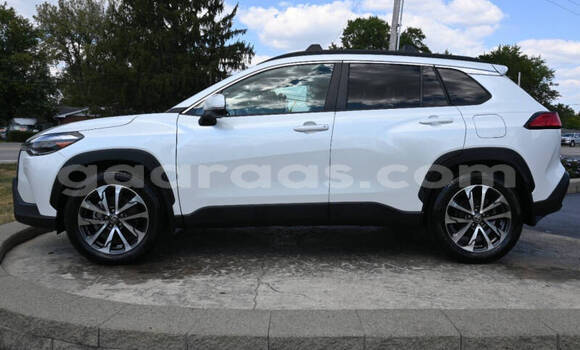 Acheter Occasion Voiture Toyota Corolla Cross White à Dakar, Dakar Acheter Occasion Voiture Toyota Corolla Cross White à Dakar, Dakar