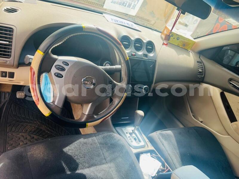 Big with watermark nissan altima dakar rufisque 32705