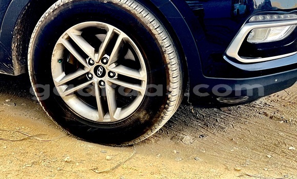 Acheter Import Voiture Hyundai Santa Fe Noir à Dakar, Dakar Acheter Import Voiture Hyundai Santa Fe Noir à Dakar, Dakar