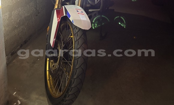 Acheter Occasion Moto Honda CRF Bleu à Dakar, Dakar Acheter Occasion Moto Honda CRF Bleu à Dakar, Dakar