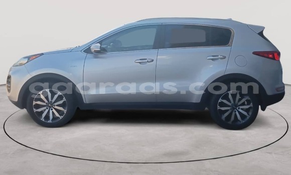 Buy Used Kia Sportage Green Car in Dakar in Dakar Buy Used Kia Sportage Green Car in Dakar in Dakar