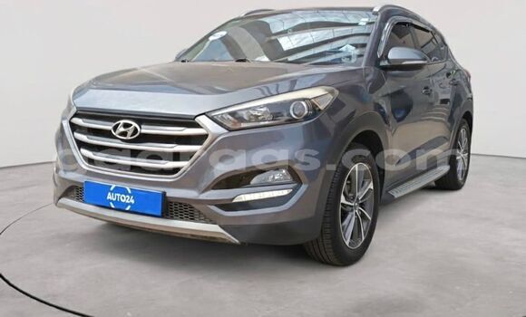 Dieundeu Occasion Hyundai Tucson Silver Auto in Dakar in Dakar Dieundeu Occasion Hyundai Tucson Silver Auto in Dakar in Dakar