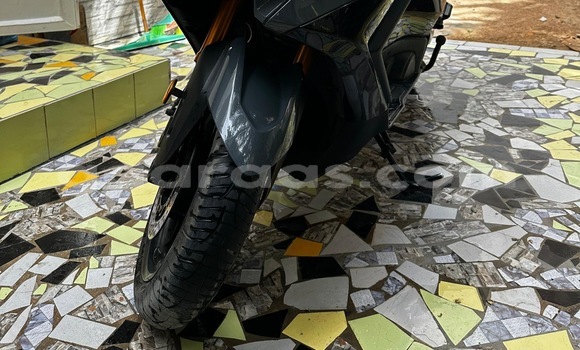 Acheter Import Moto Yamaha TMAX Gray à Dakar, Dakar Acheter Import Moto Yamaha TMAX Gray à Dakar, Dakar