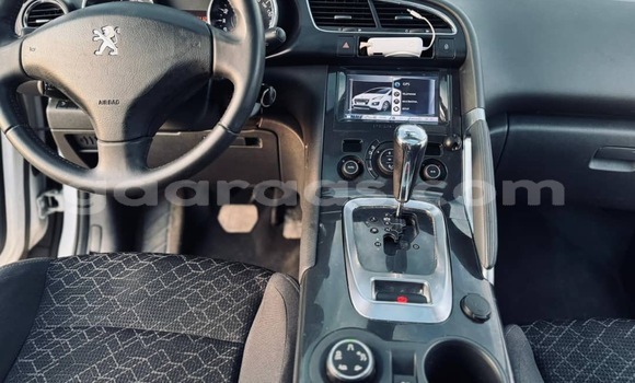 Buy Used Peugeot 3008 Blanc Car in Dakar in Dakar Buy Used Peugeot 3008 Blanc Car in Dakar in Dakar