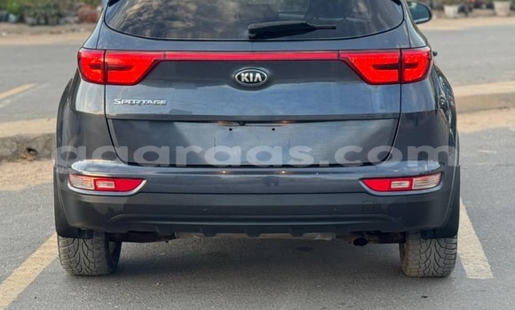 Buy Used Kia Sportage Bue Car in Dakar in Dakar Buy Used Kia Sportage Bue Car in Dakar in Dakar