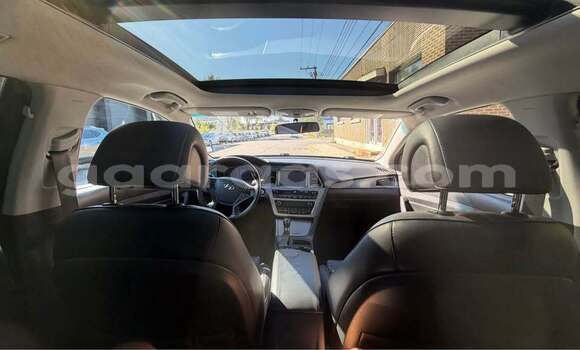 Dieundeu Occasion Hyundai Sonata Black Auto in Thiès in Région de Thiès Dieundeu Occasion Hyundai Sonata Black Auto in Thiès in Région de Thiès