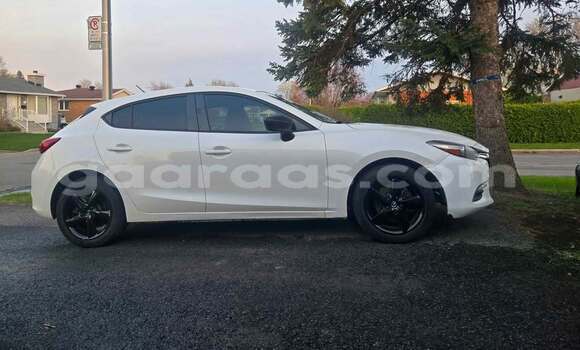 Dieundeu Occasion Mazda 3 White Auto in Thiès in Région de Thiès Dieundeu Occasion Mazda 3 White Auto in Thiès in Région de Thiès