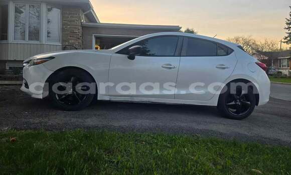 Dieundeu Occasion Mazda 3 White Auto in Thiès in Région de Thiès Dieundeu Occasion Mazda 3 White Auto in Thiès in Région de Thiès