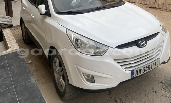 Buy Used Hyundai ix35 White Car in Dakar in Dakar Buy Used Hyundai ix35 White Car in Dakar in Dakar