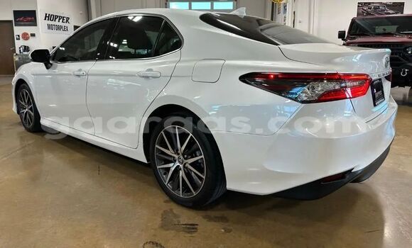 Buy Used Toyota Camry White Car in Mbour in Thies Buy Used Toyota Camry White Car in Mbour in Thies