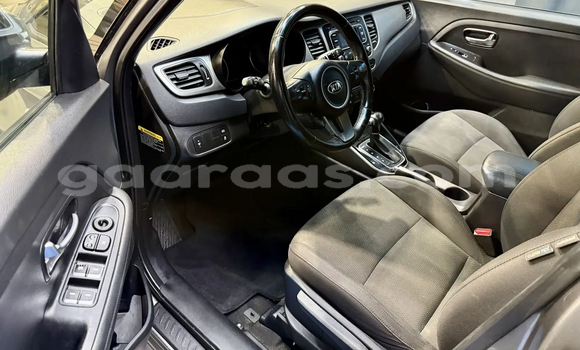 Acheter Occasion Voiture Kia Carens Gris de fer à Thiès, Région de Thiès Acheter Occasion Voiture Kia Carens Gris de fer à Thiès, Région de Thiès