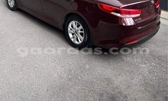 Acheter Occasion Voiture Kia Optima Rouge à Dakar, Dakar Acheter Occasion Voiture Kia Optima Rouge à Dakar, Dakar