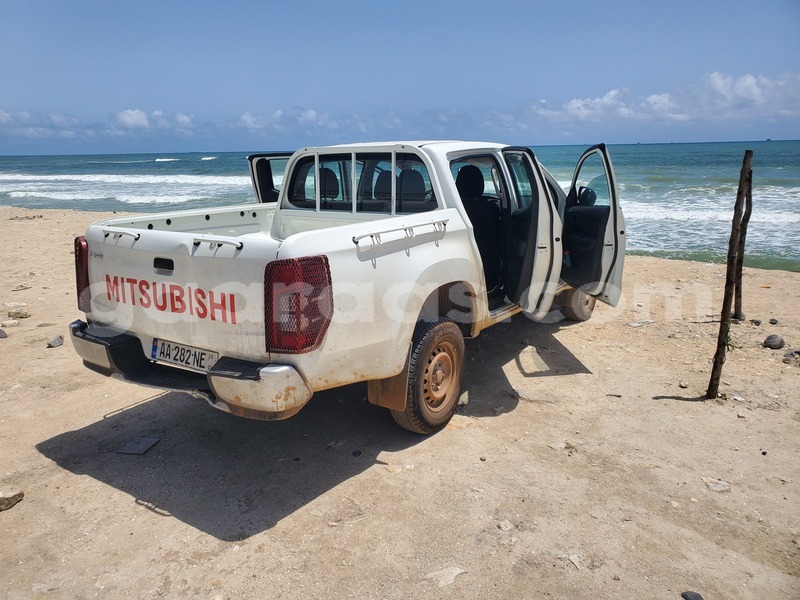 Big with watermark mitsubishi l400 dakar dakar 32777