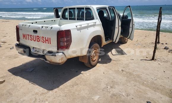 Acheter Occasion Utilitaire Mitsubishi L400 Blanc à Dakar, Dakar