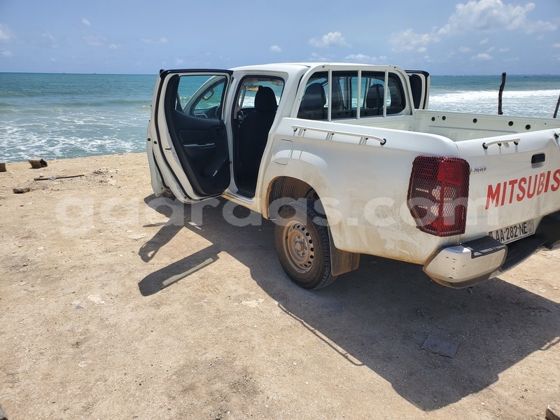 Big with watermark mitsubishi l200 dakar rufisque 32778