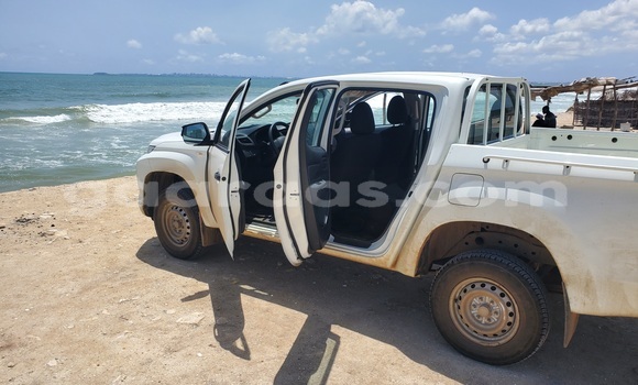 Dieundeu Occasion Mitsubishi L200 White Auto in Rufisque in Dakar Dieundeu Occasion Mitsubishi L200 White Auto in Rufisque in Dakar
