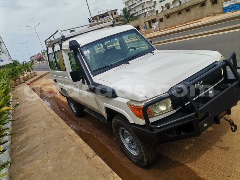 Big with watermark toyota land cruiser dakar dakar 32780