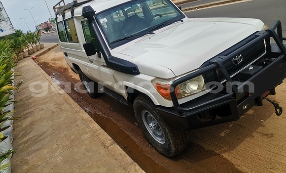 Acheter Occasion Voiture Toyota Land Cruiser Blanc à Dakar, Dakar