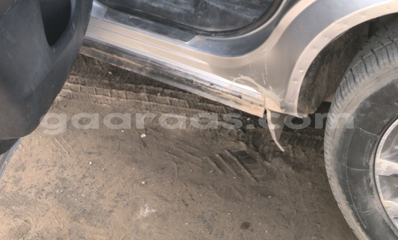 Buy Used Nissan Pathfinder Silver Car in Dakar in Dakar Buy Used Nissan Pathfinder Silver Car in Dakar in Dakar