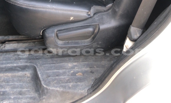 Buy Used Nissan Pathfinder Silver Car in Dakar in Dakar Buy Used Nissan Pathfinder Silver Car in Dakar in Dakar