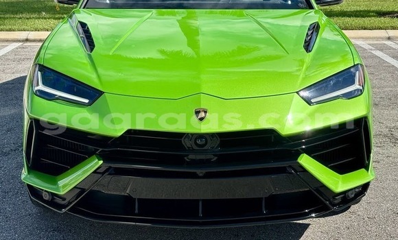 Buy Used Lamborghini Urus Green Car in Bignona in Ziguinchor Buy Used Lamborghini Urus Green Car in Bignona in Ziguinchor