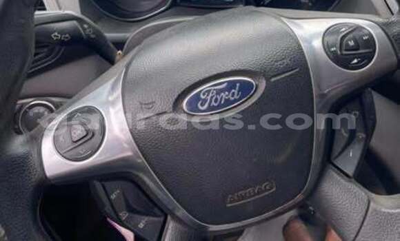 Acheter Occasion Voiture Ford Escape Autre à Dakar, Dakar Acheter Occasion Voiture Ford Escape Autre à Dakar, Dakar