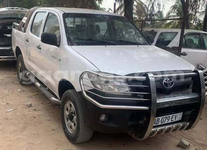 Big with watermark toyota pickup dakar dakar 32811