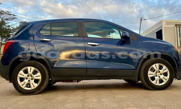 Buy Used Chevrolet Trax Blue Car in Dakar in Dakar Buy Used Chevrolet Trax Blue Car in Dakar in Dakar